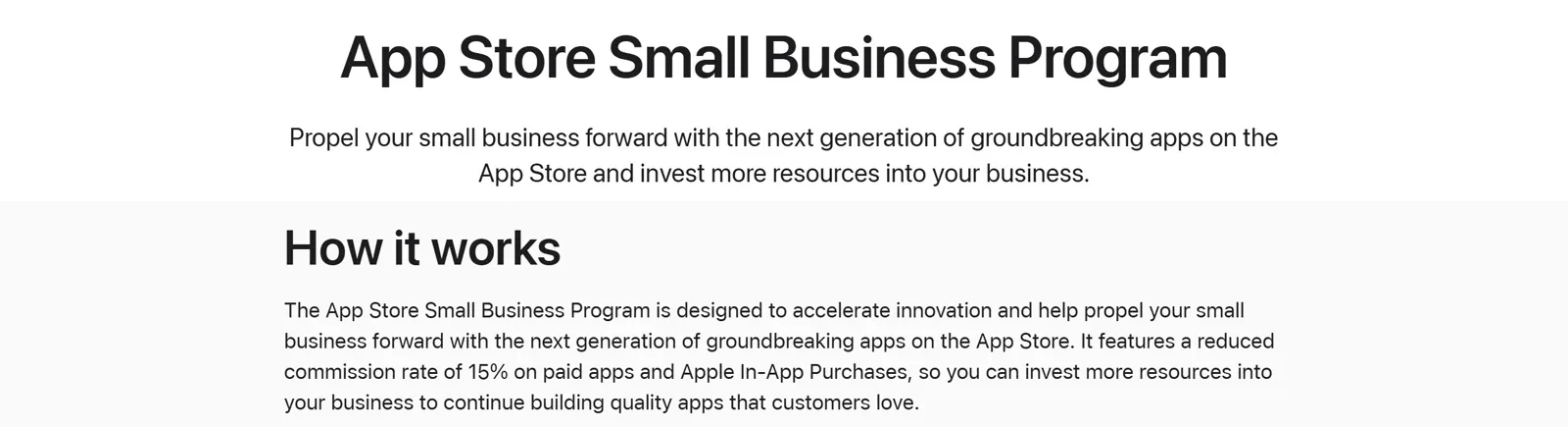 developer.apple.com sayfasının ekran görüntüsü: App Store Small Business Program başlığı ve ücretli uygulamalarla uygulama içi satın almalarda %15 komisyonu anlatan bölüm (22 Ekim 2026)